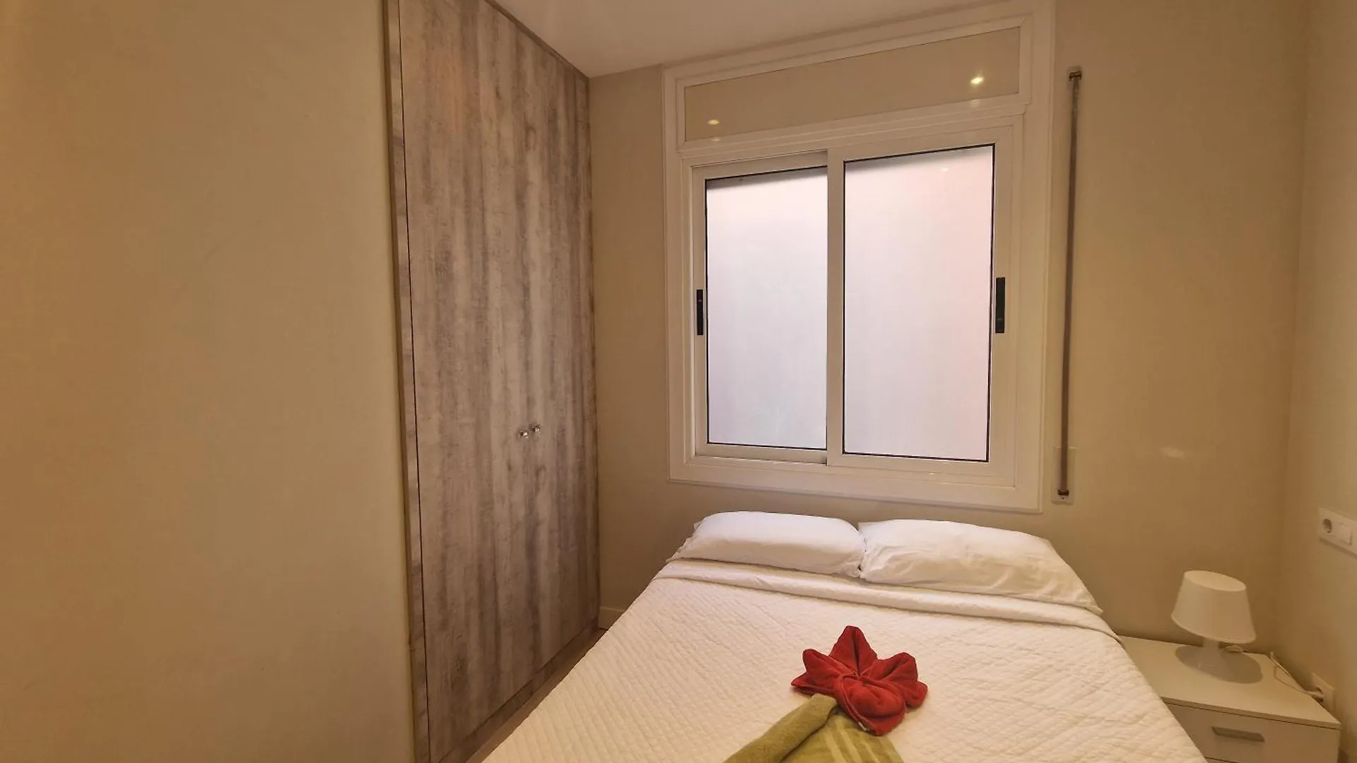 Barcelona Duplex De 3 Habitaciones لوسبيتاليت دي يوبريغات شقة